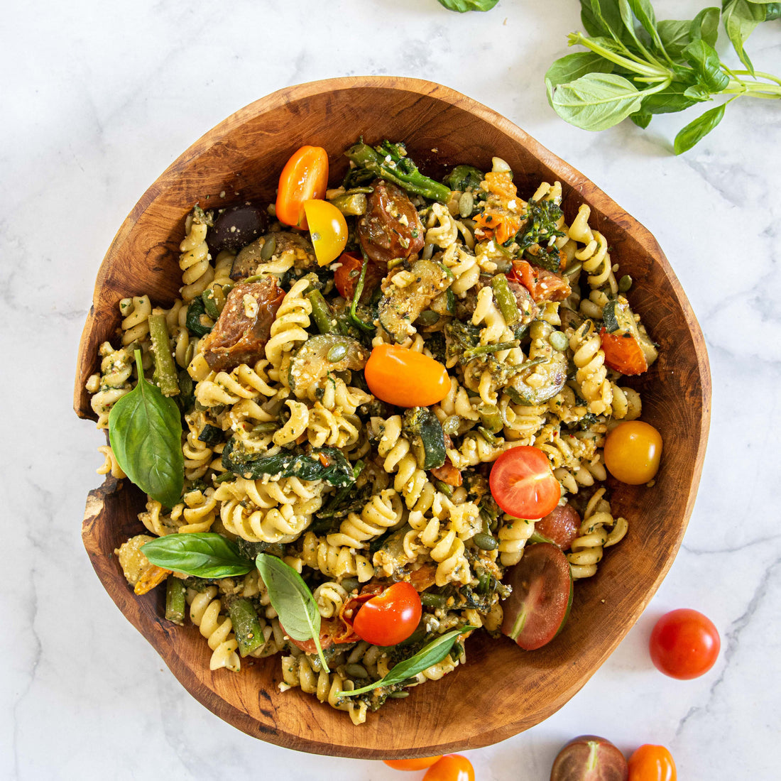 Tomato Pesto Pasta Salad